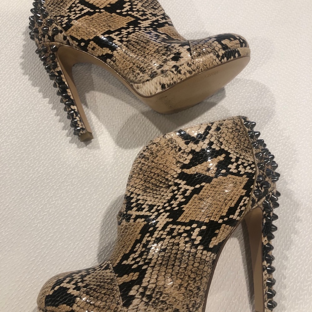BCBGMaxAzria Snakeskin Leather studded Booties.